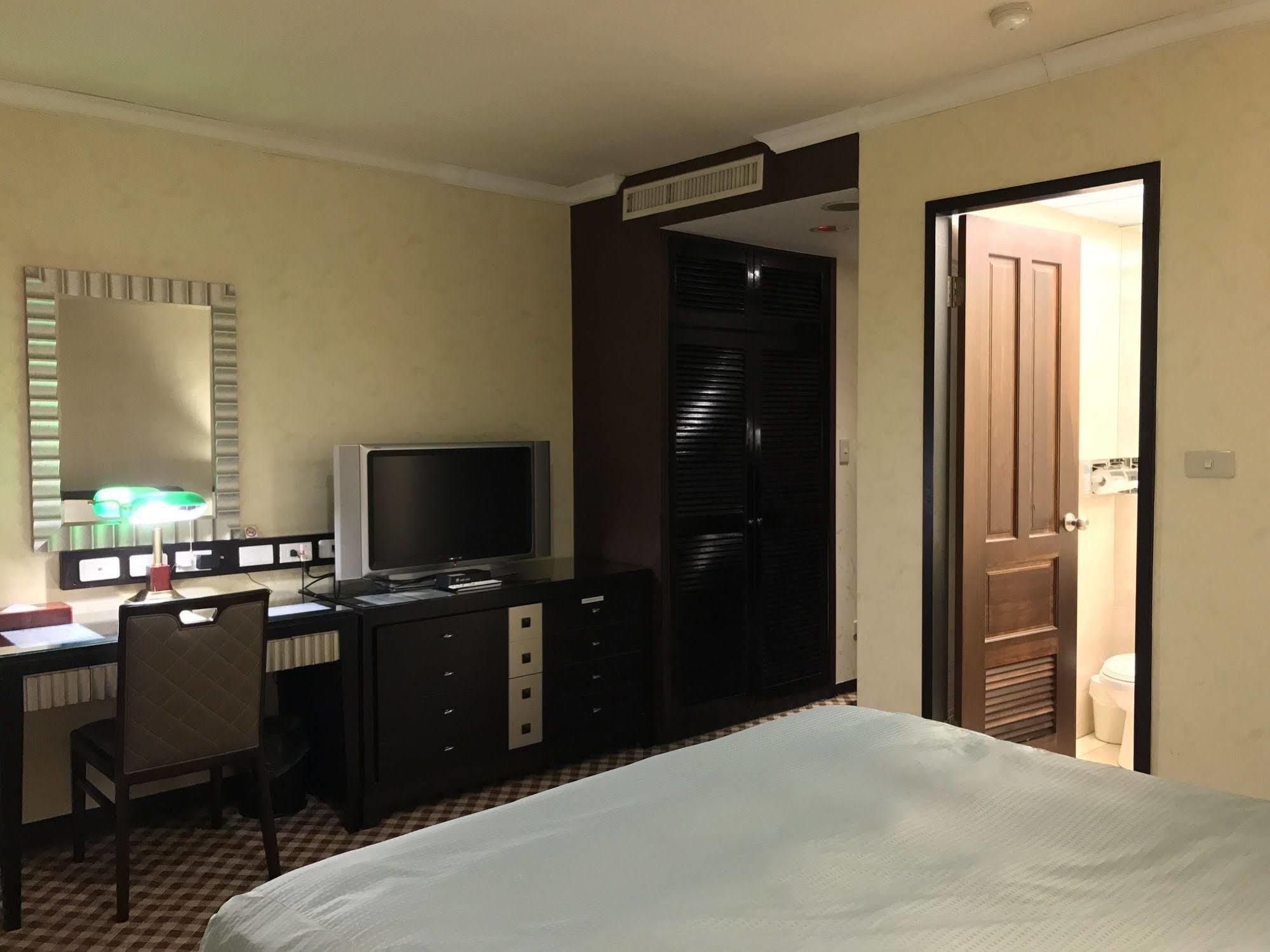 Astar Hotel ไทเป ภายนอก รูปภาพ