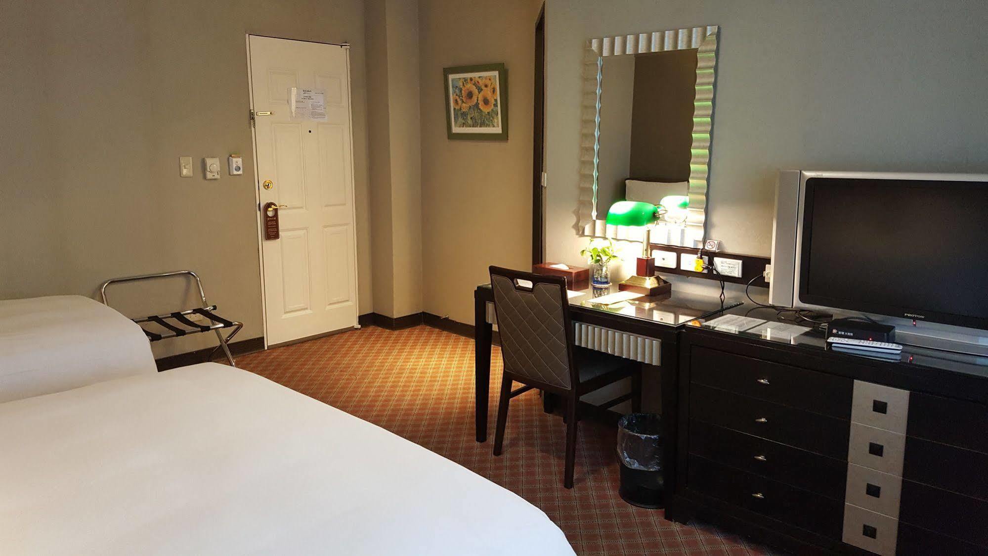 Astar Hotel ไทเป ภายนอก รูปภาพ