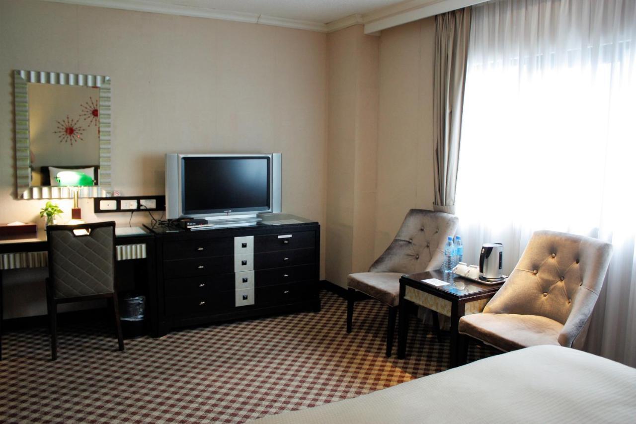 Astar Hotel ไทเป ภายนอก รูปภาพ