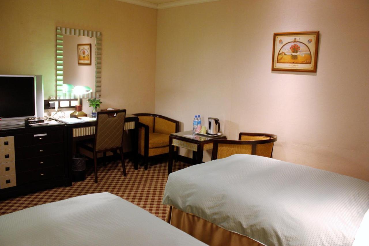 Astar Hotel ไทเป ภายนอก รูปภาพ